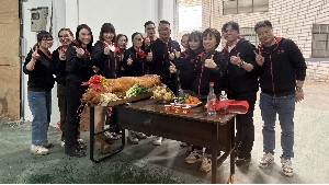 歐拓銷(xiāo)售部合影